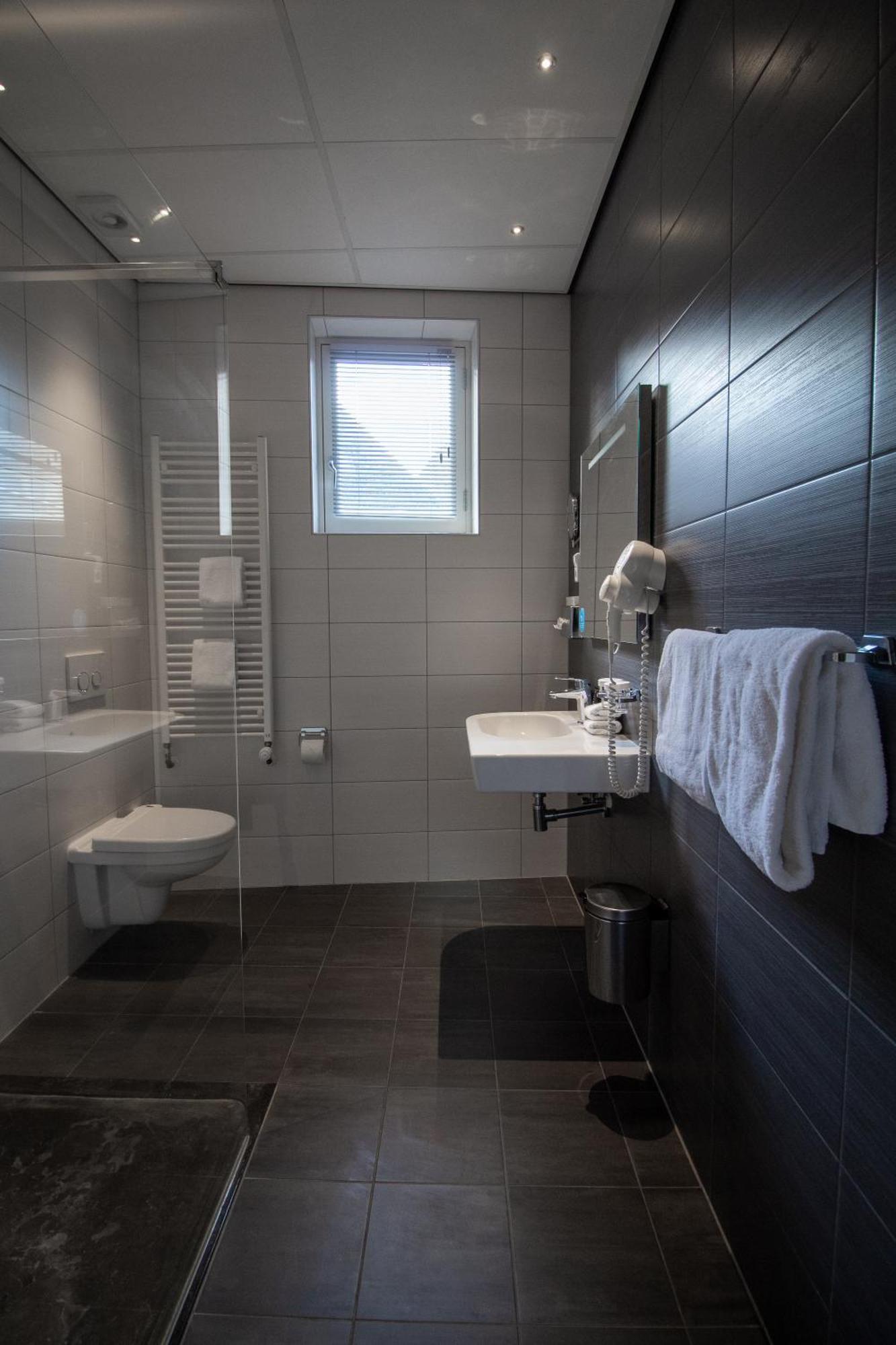 Grand Hotel En Residence De Draak Bergen op Zoom Szoba fotó